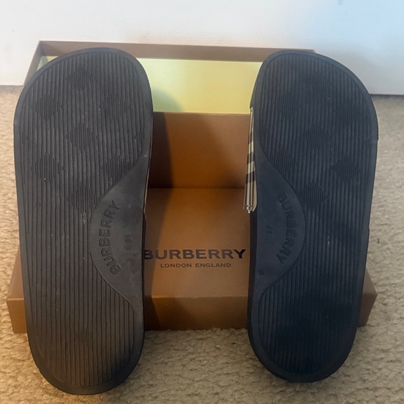 Burberry Beige and Black Check Slides - Picture 3 of 5